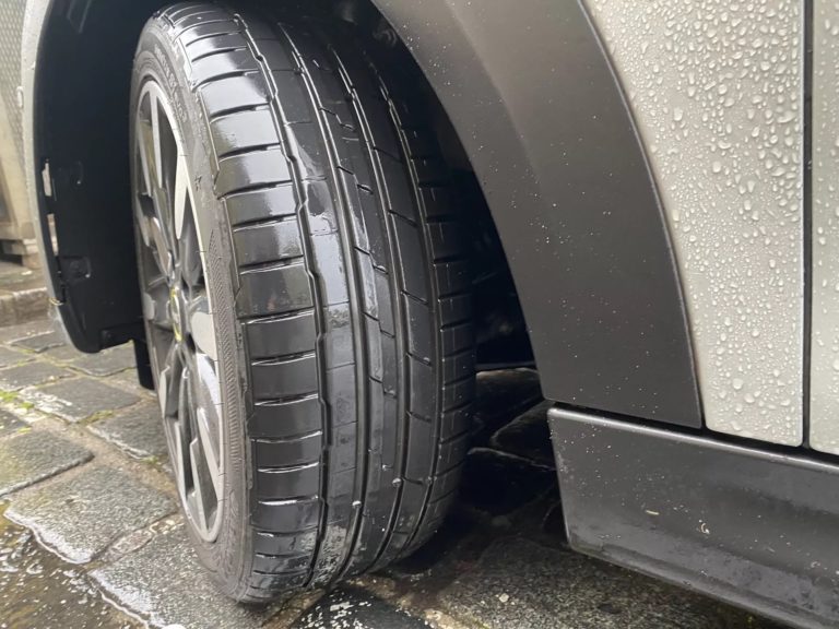 Testes de Verão de pneus 2023: Uma revisão exaustiva dos melhores modelos no mercado