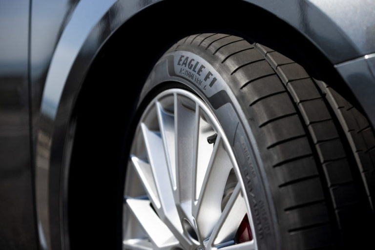 Goodyear Eagle F1 Asymmetric 6 - como é que o recém-chegado da Goodyear se saiu nos testes?